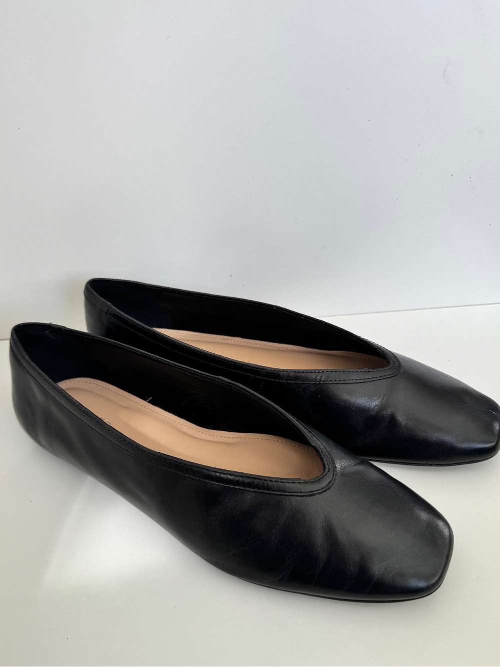 Minimalist Black Leather Women's Ballet Flats size 9 - Picture 3 of 5